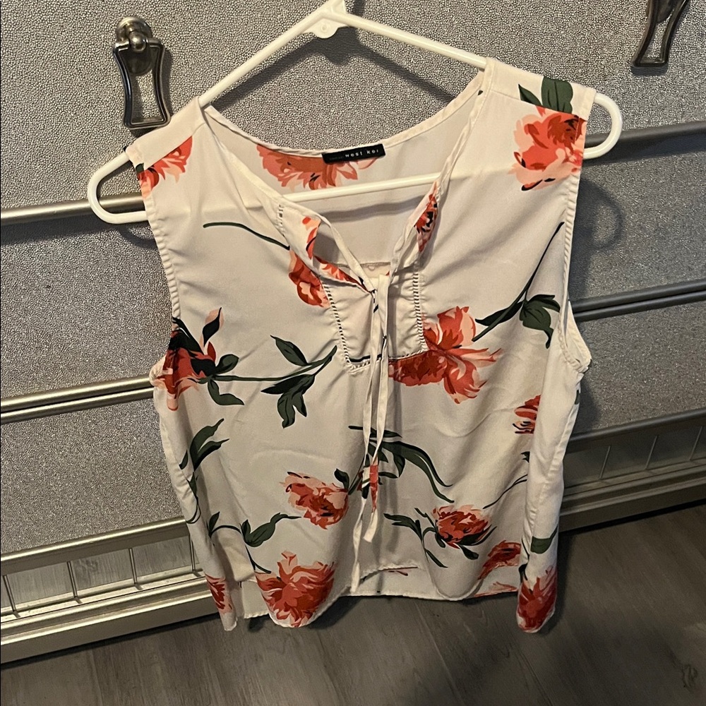 West Kei Cream Floral Blouse